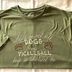 Sage Women T-shirt Size XL Goodiellow & CO embroidery on front